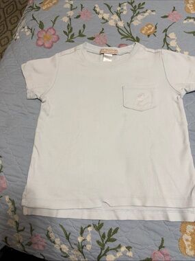 The Beaufort Bonnet Company Pastel Blue PreOwned TShirt Size 3T shows Wear/Stain